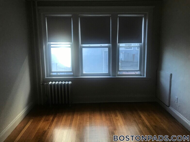 Building Photo - 1163 Boylston St