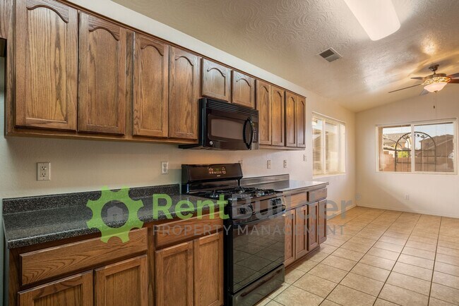 Building Photo - CALL US TODAY AT (505) 808-6467 TO SCHEDUL...