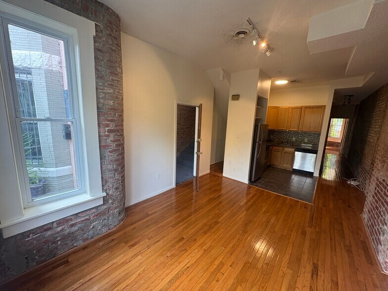 Living room - 1308 Fairmont St NW