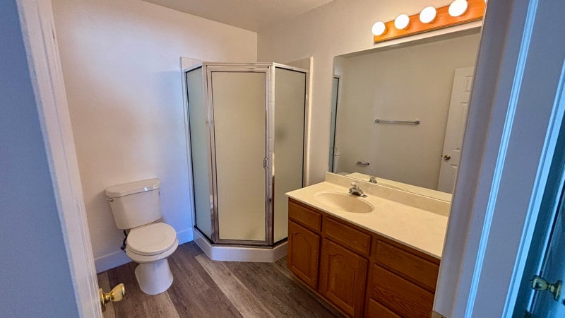 Building Photo - 631 W 20 N