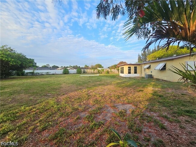 Building Photo - 423 Morgan Cir S