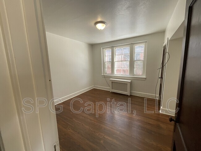 Building Photo - 2015 Market St