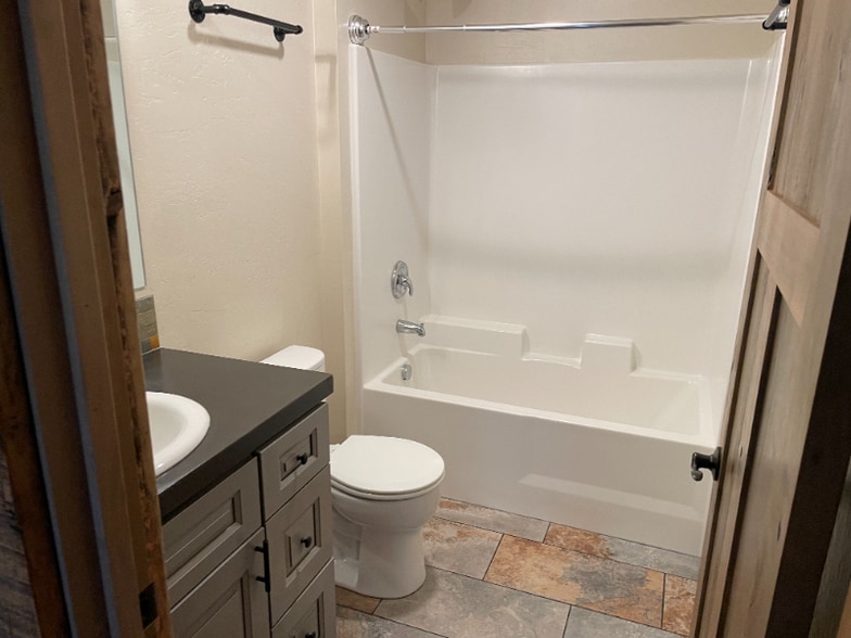 Building Photo - 6248-6243 Three Needles Ln