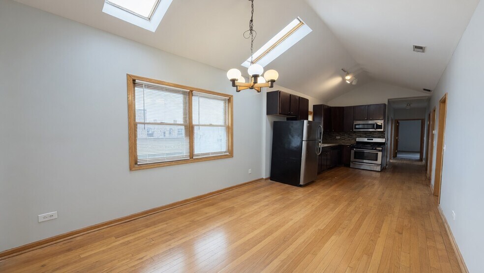 Building Photo - 1340 N Campbell Ave