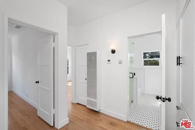 Building Photo - 4526 St Elmo Dr