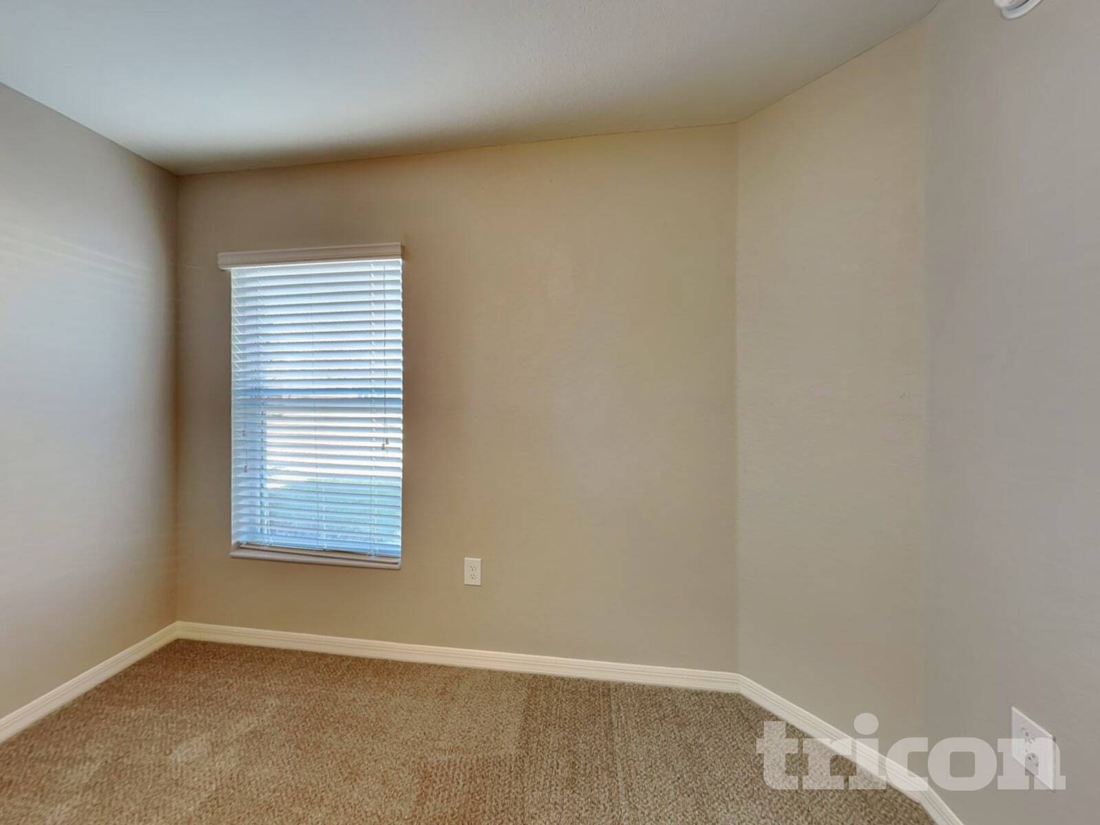 Building Photo - 1920 Bretton Ridge Dr