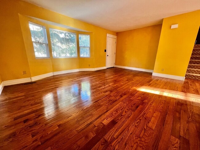 Building Photo - Charming 4 bed, 2 bath Home in North Fort ...