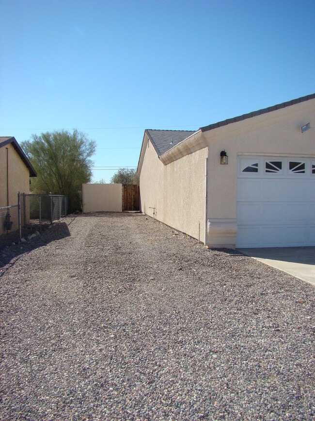 Building Photo - Coming Soon! Undergoing repairs and exteri...