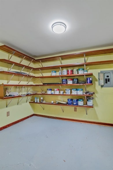 Building Photo - 1101 Shirley Ln