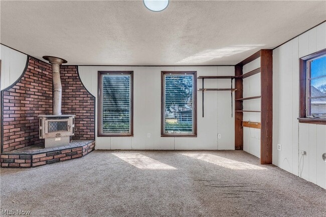 Building Photo - 2150 Glenridge Rd