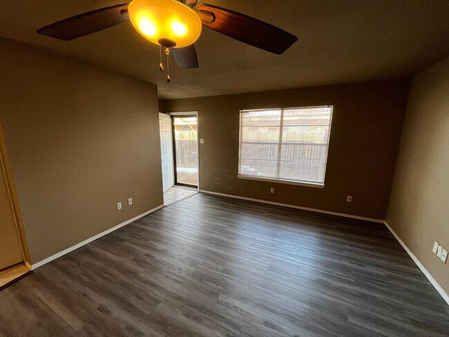 Building Photo - 7513 Avenue W