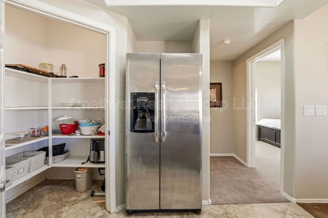 Building Photo - 10030 W Indian School Rd