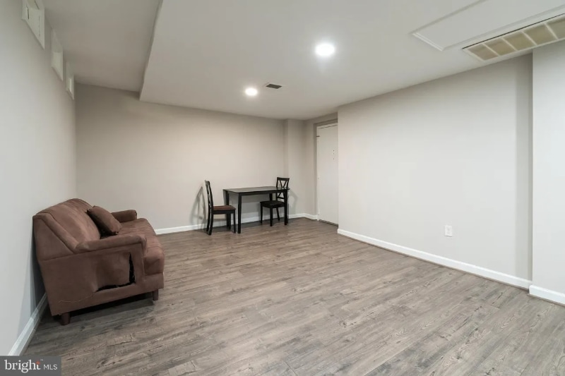 Building Photo - 4707 Connecticut Ave NW