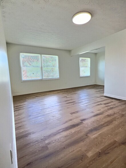 Building Photo - 1114 Pawnee Trail