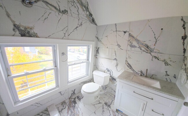 Building Photo - 817-819 Avenue C