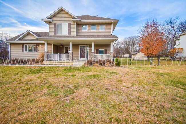Building Photo - 3 Bedroom 2.5 Bath home