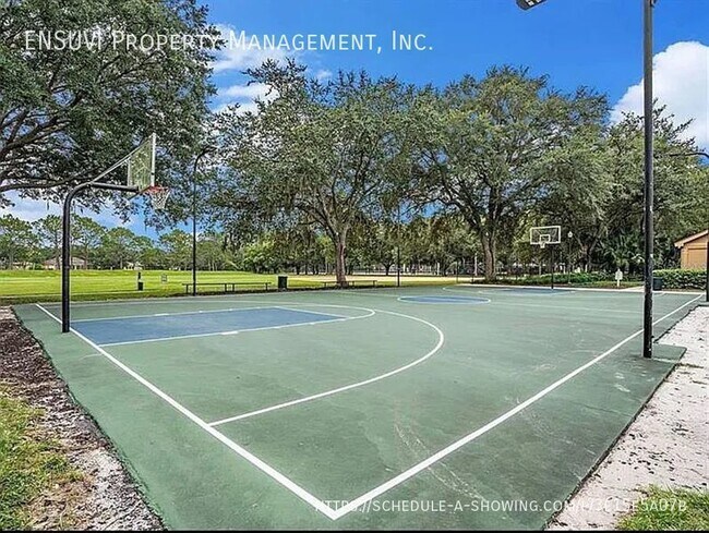 Building Photo - 9481 Highland Oak Dr
