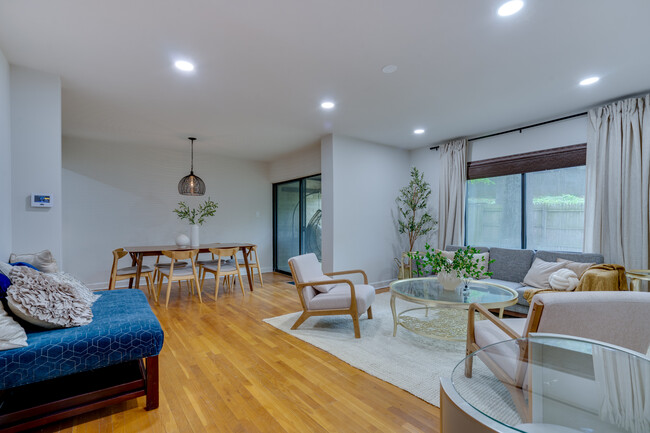 Living/Dining Room - 7917 Schuyler Ct