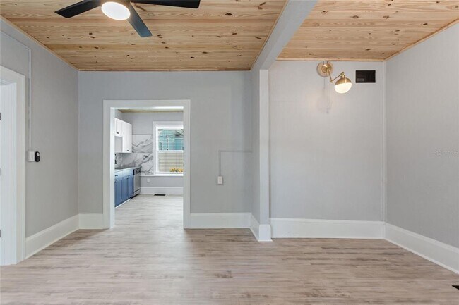 Building Photo - 7401 1st Ave N