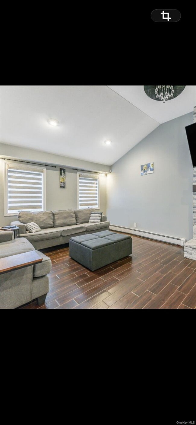 Building Photo - 117 Wright Ave