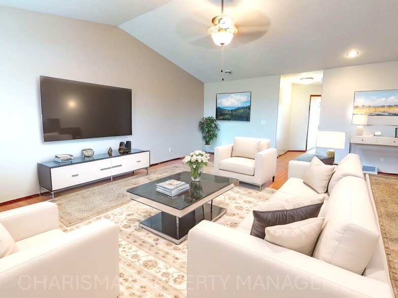 Building Photo - 304 Harvest Trl