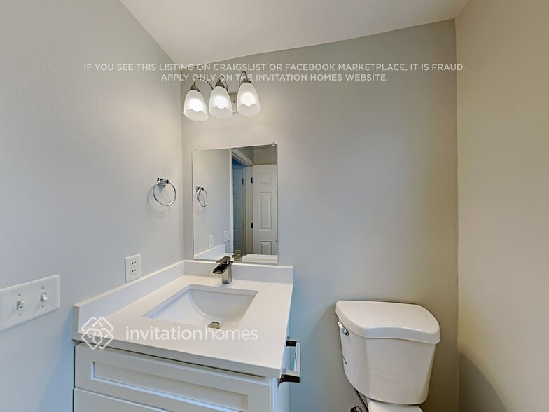 Building Photo - 15630 Canby Dr