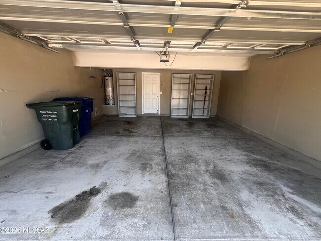 Building Photo - 6110 S Earp Wash Ln