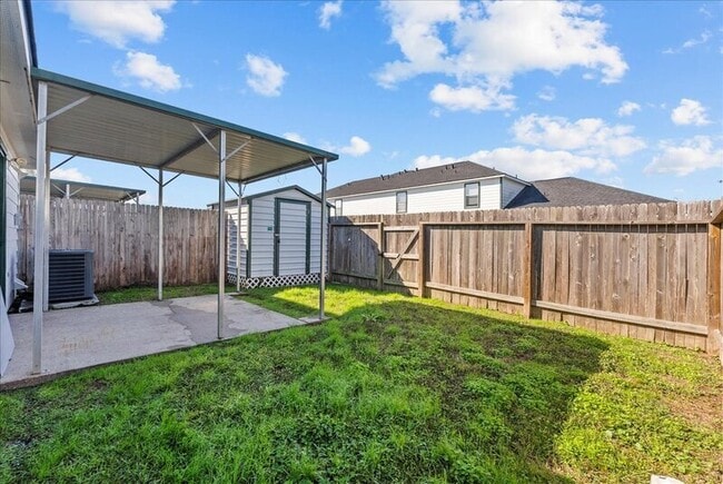 Building Photo - 2101 St Lucia Calle