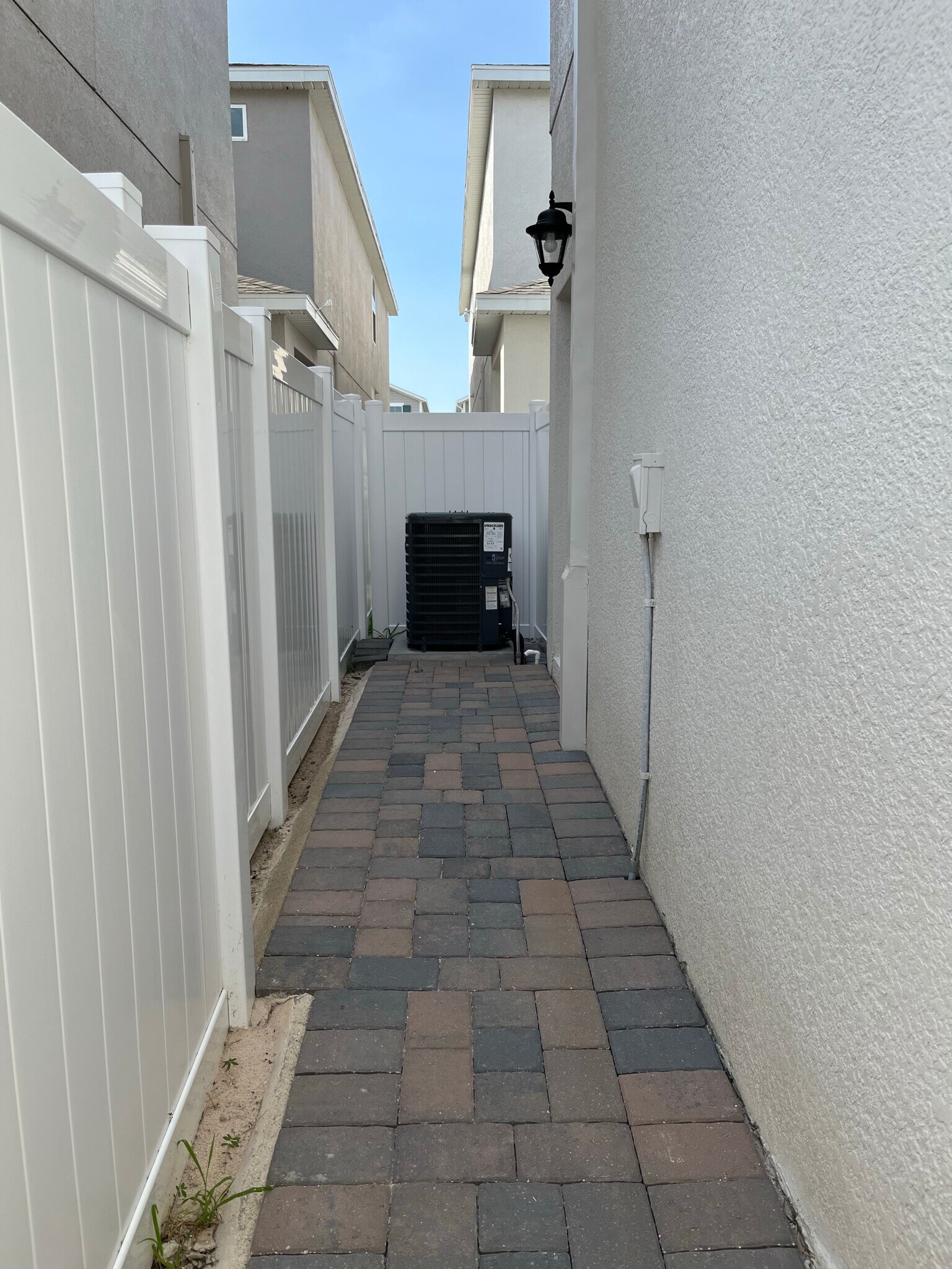 Air Conditioning - 16036 Micelli Dr