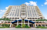 Building Photo - 2351 Douglas Rd