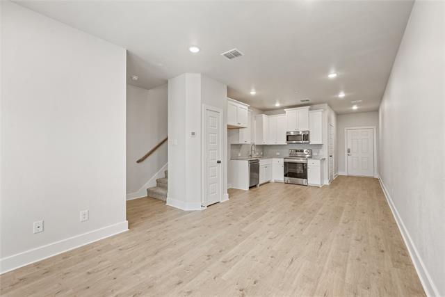 Building Photo - 1218 Chestnut Ct