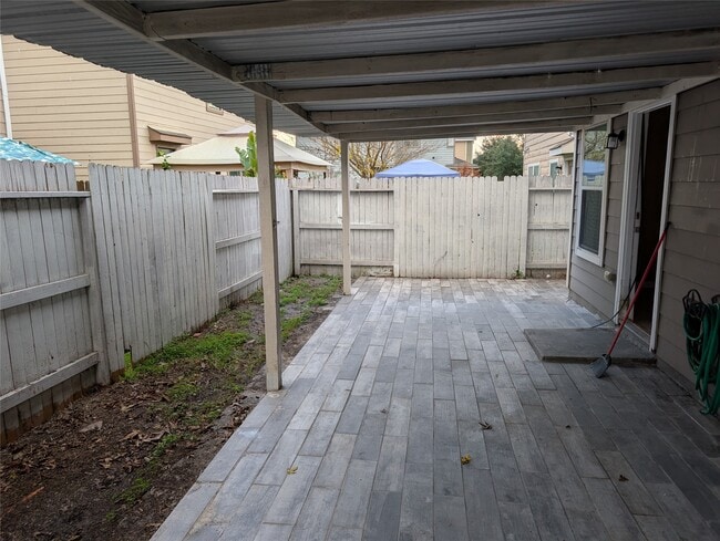 Building Photo - 18920 Sunrise Rnch Ct