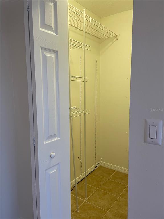 Building Photo - 1424 Chesterfield Dr