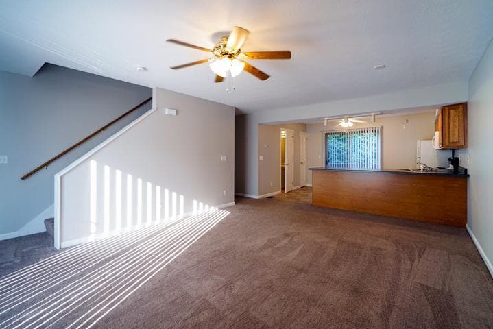 Building Photo - 17 Silver Creek Dr