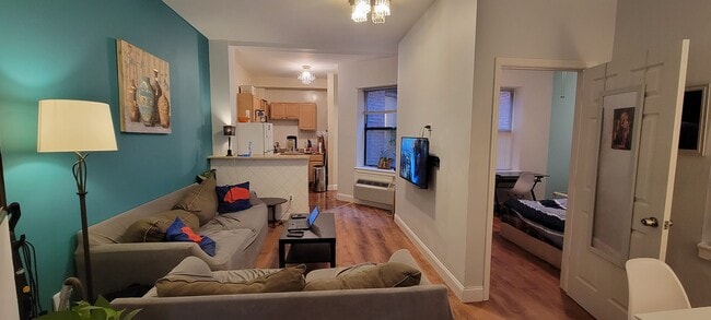 Building Photo - 1413 T St NW