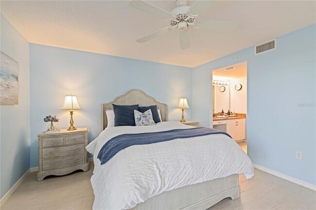 Building Photo - 9300 Clubside Cir