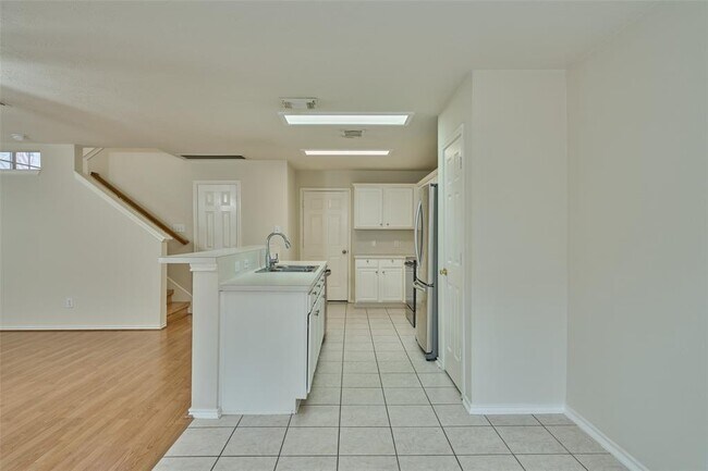 Building Photo - 298 Sentry Maple Pl