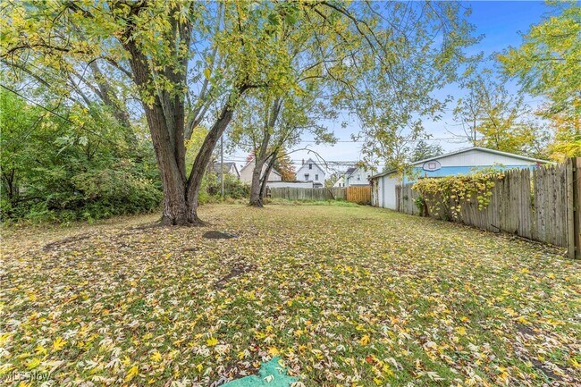 Building Photo - 7812 Force Ave