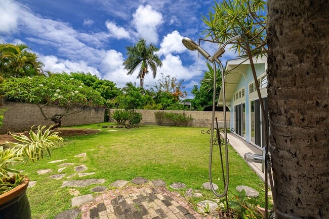 Building Photo - 260 Kailua Rd