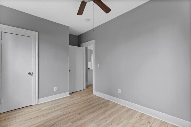 Building Photo - 55 Admiral St