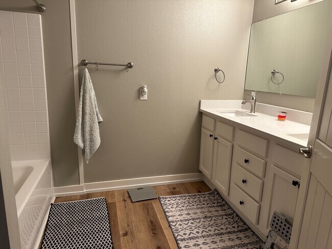 Building Photo - 21488 Mixon Rd