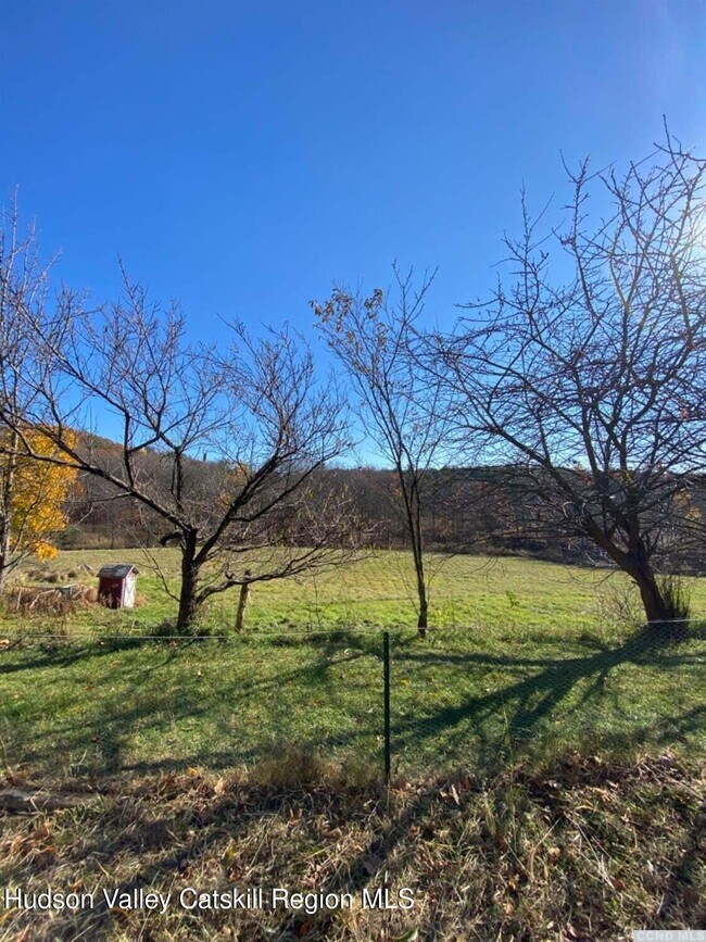 Building Photo - 7 Harmon Heights Rd