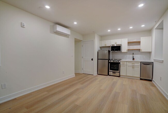 Building Photo - 620 S 8th St