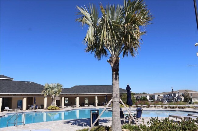 Building Photo - 8627 SW 45th Ct