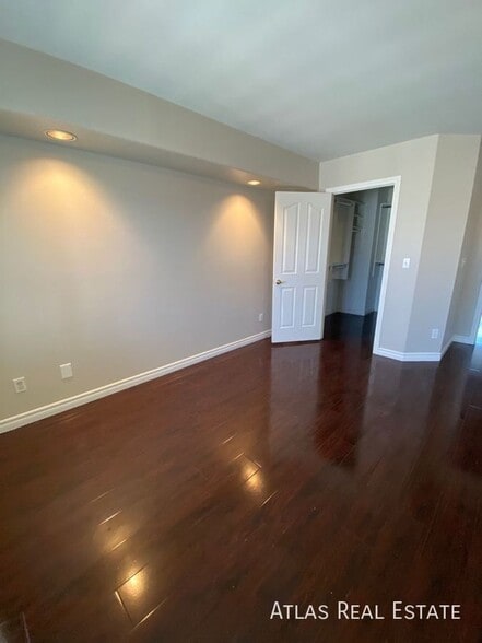 Building Photo - 8700 Texas Bronco Ave