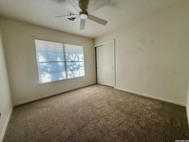 Building Photo - 115 Encino Grande St