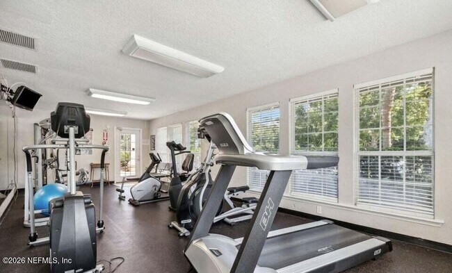 Building Photo - 10200 Belle Rive Blvd