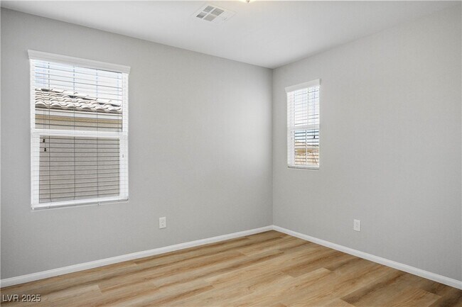 Building Photo - 9136 Cocowoods Pl
