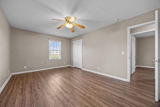 Building Photo - Lovely 3 bed 2 bath home located in Lillin...