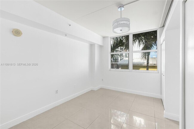 Building Photo - 3180 SW 22nd St